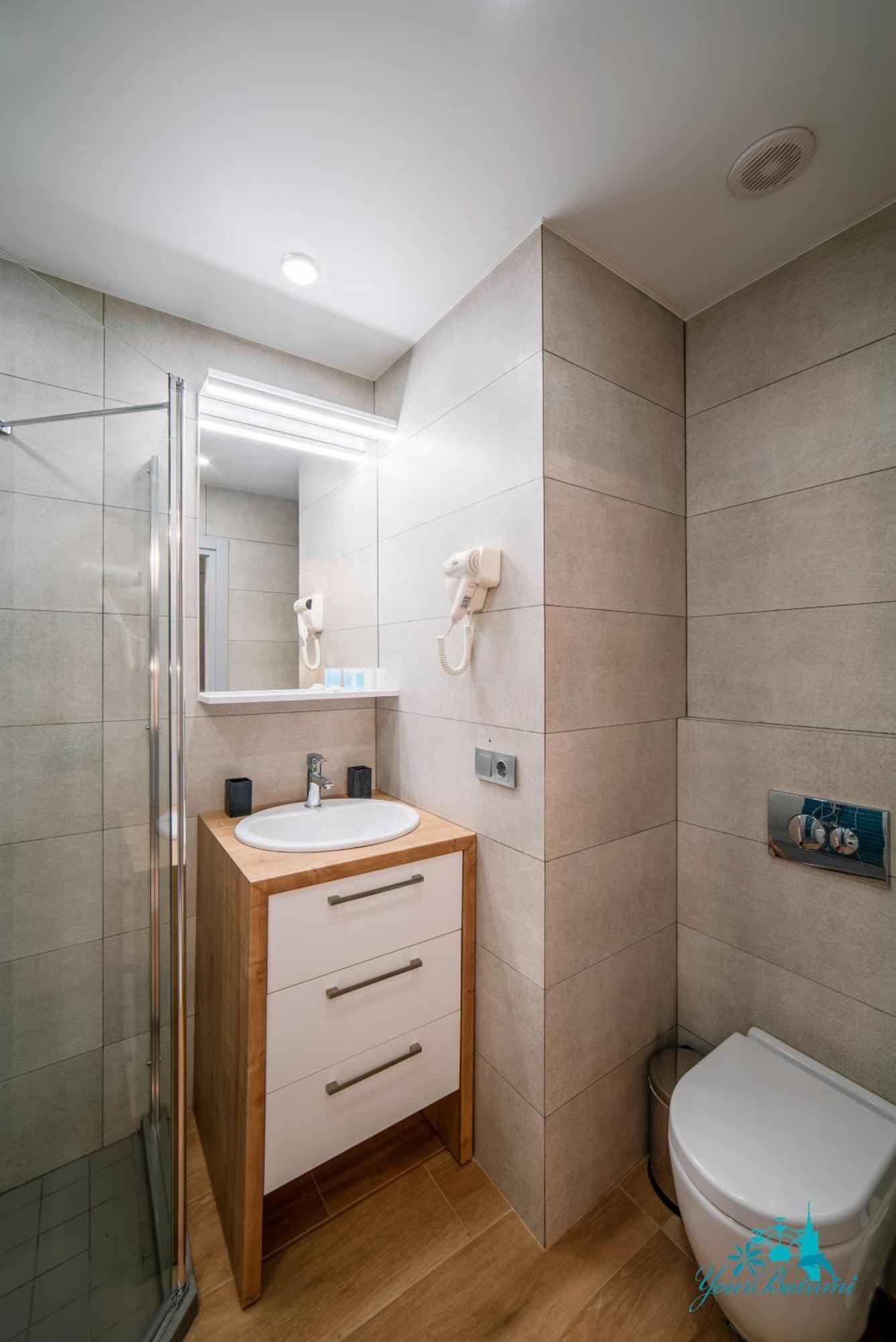 Your Beach Tower バトゥーミ 部屋 写真